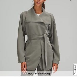 Lululemon Softstreme belted wrap